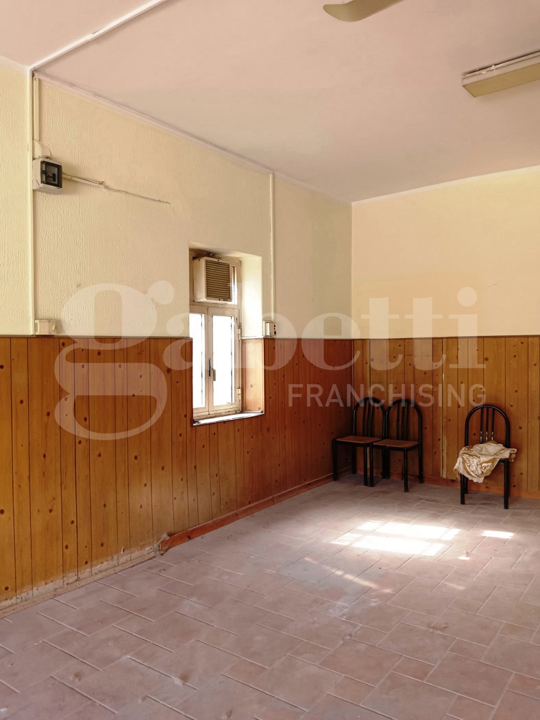 Negozio in affitto a Rende