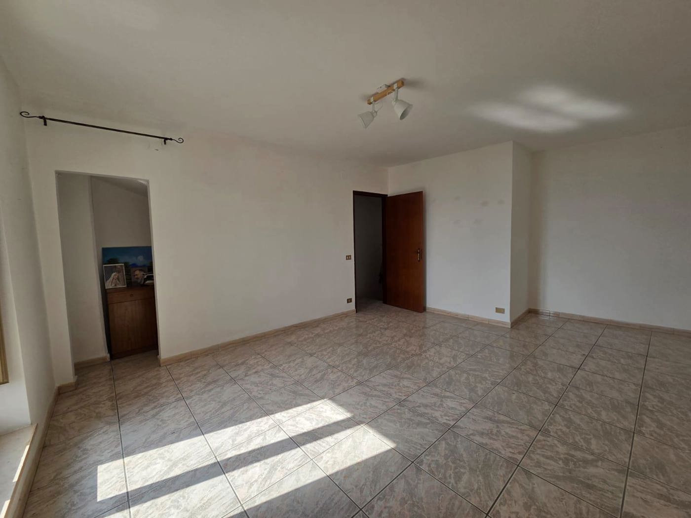 Casa indipendente arredata in affitto a San Vincenzo la Costa