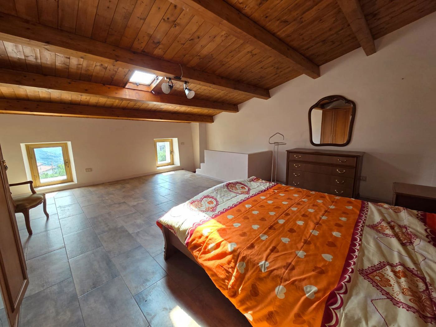 Casa indipendente arredata in affitto a San Vincenzo la Costa
