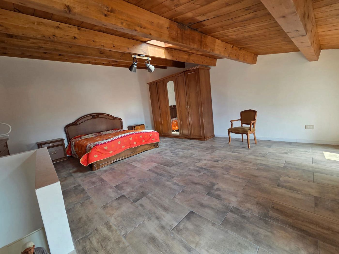 Casa indipendente arredata in affitto a San Vincenzo la Costa