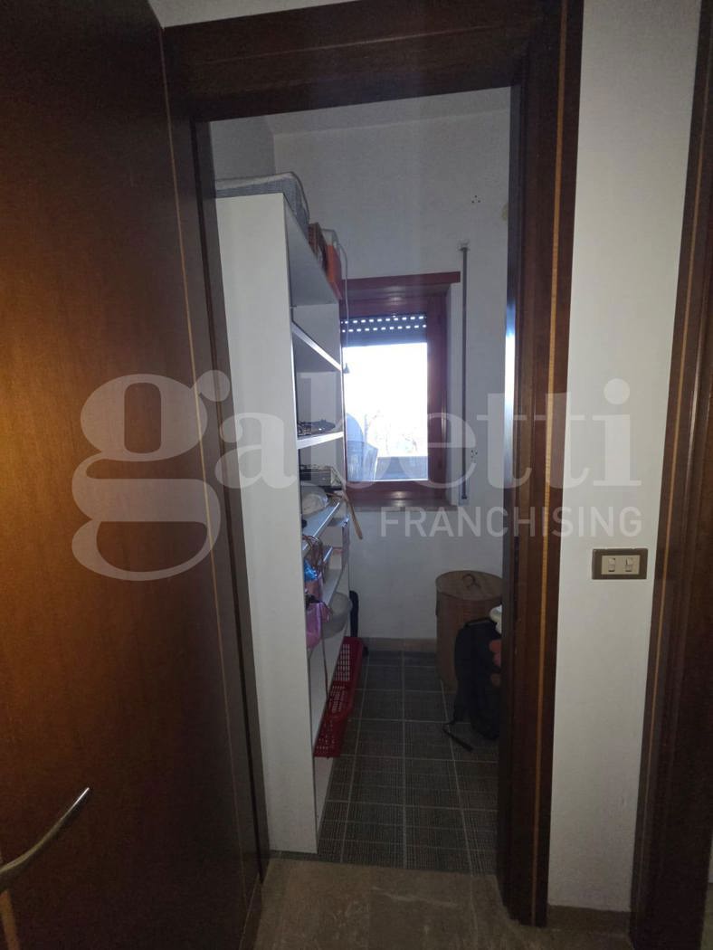 Trilocale arredato in affitto a Rende