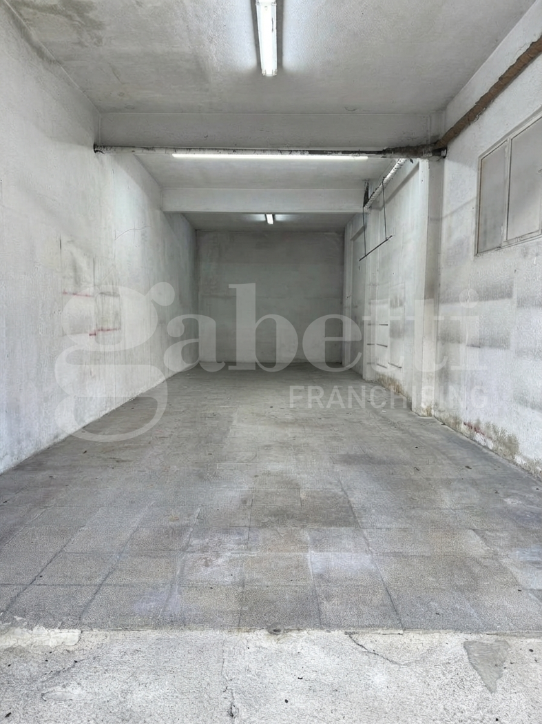 Magazzino in affitto a Cosenza