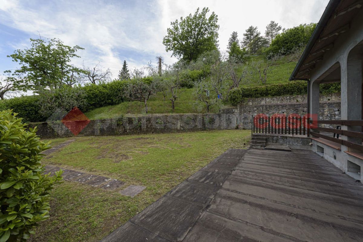 Villa in vendita a Capolona