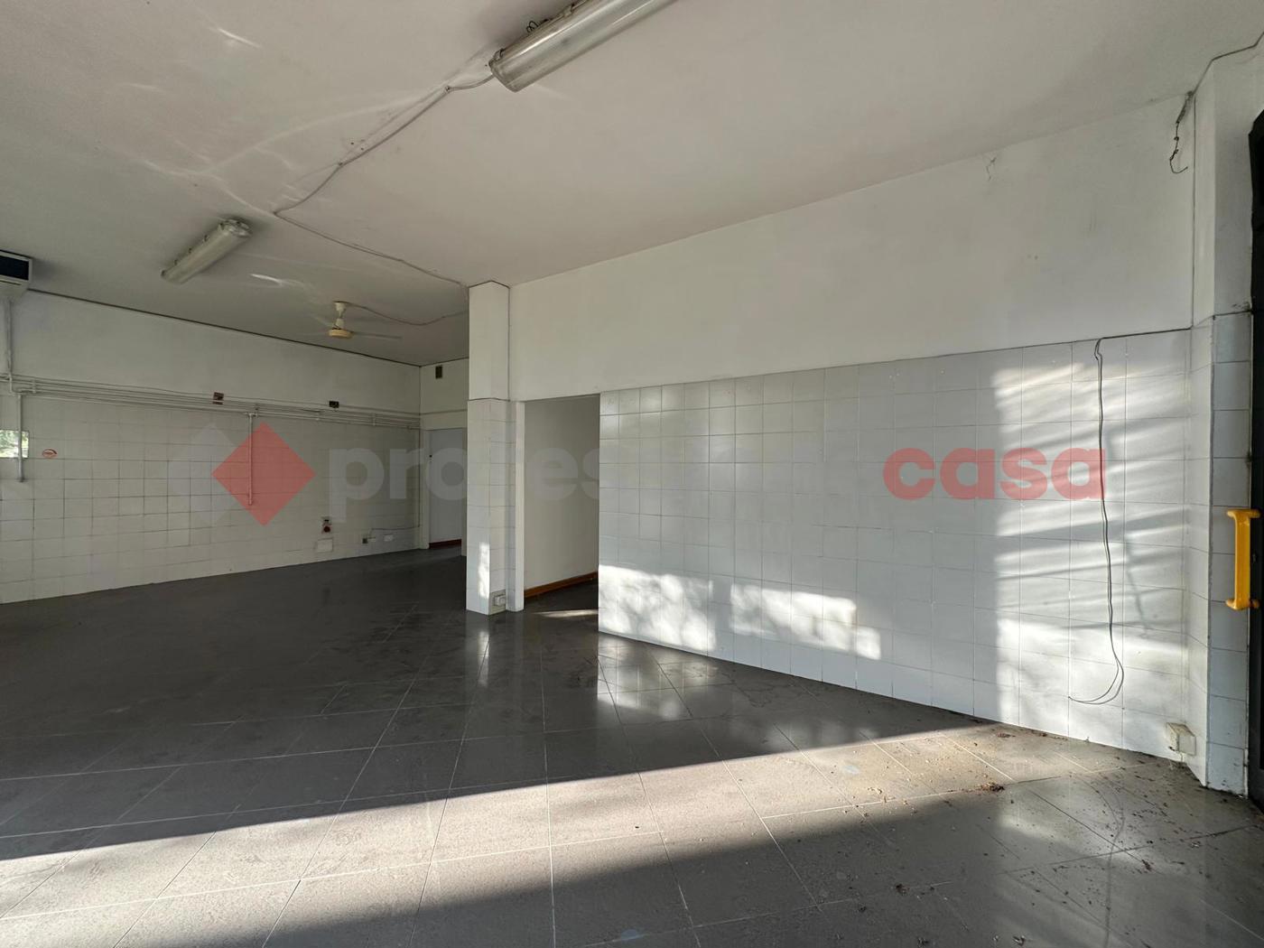 Negozio in vendita a Arezzo