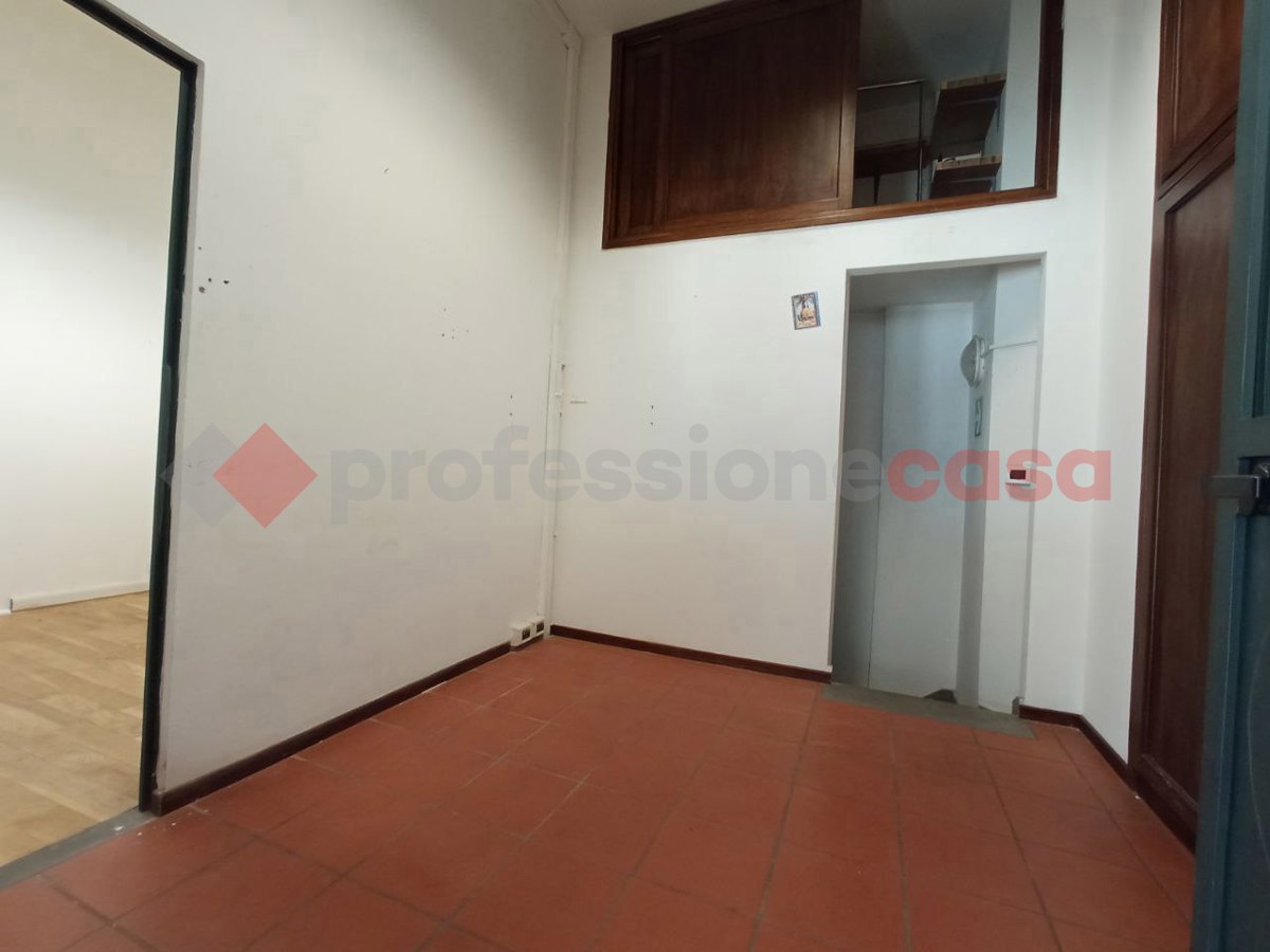 Negozio in vendita a Arezzo