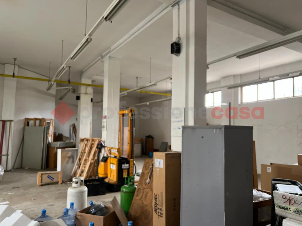 Negozio in vendita a Arezzo