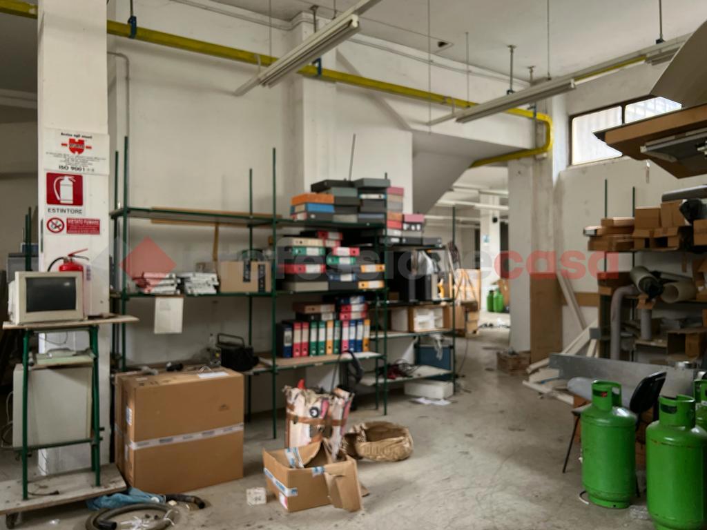 Negozio in vendita a Arezzo