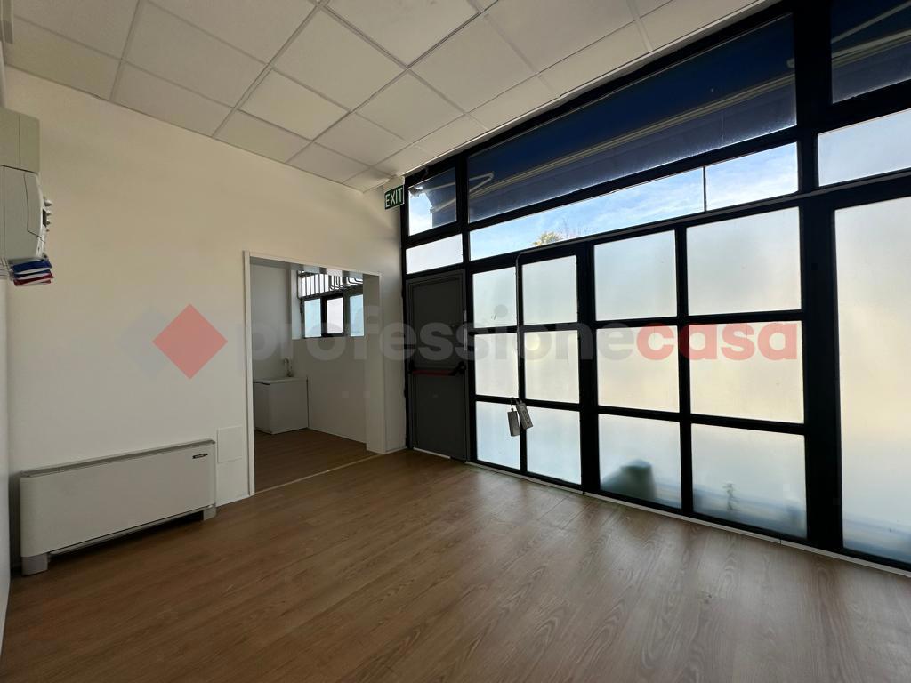 Negozio in vendita a Arezzo