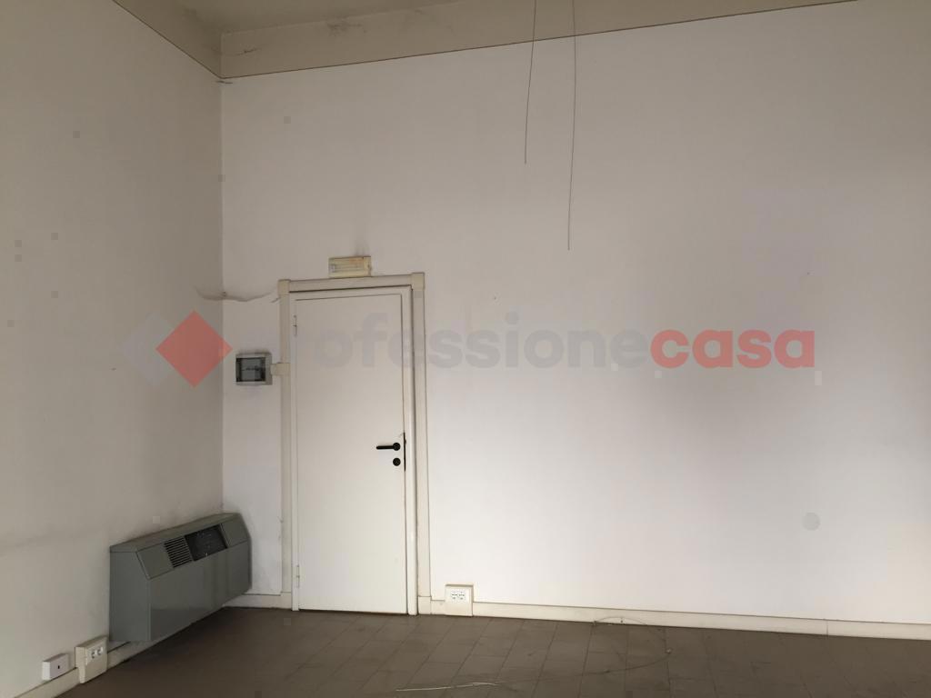 Negozio in affitto a Arezzo