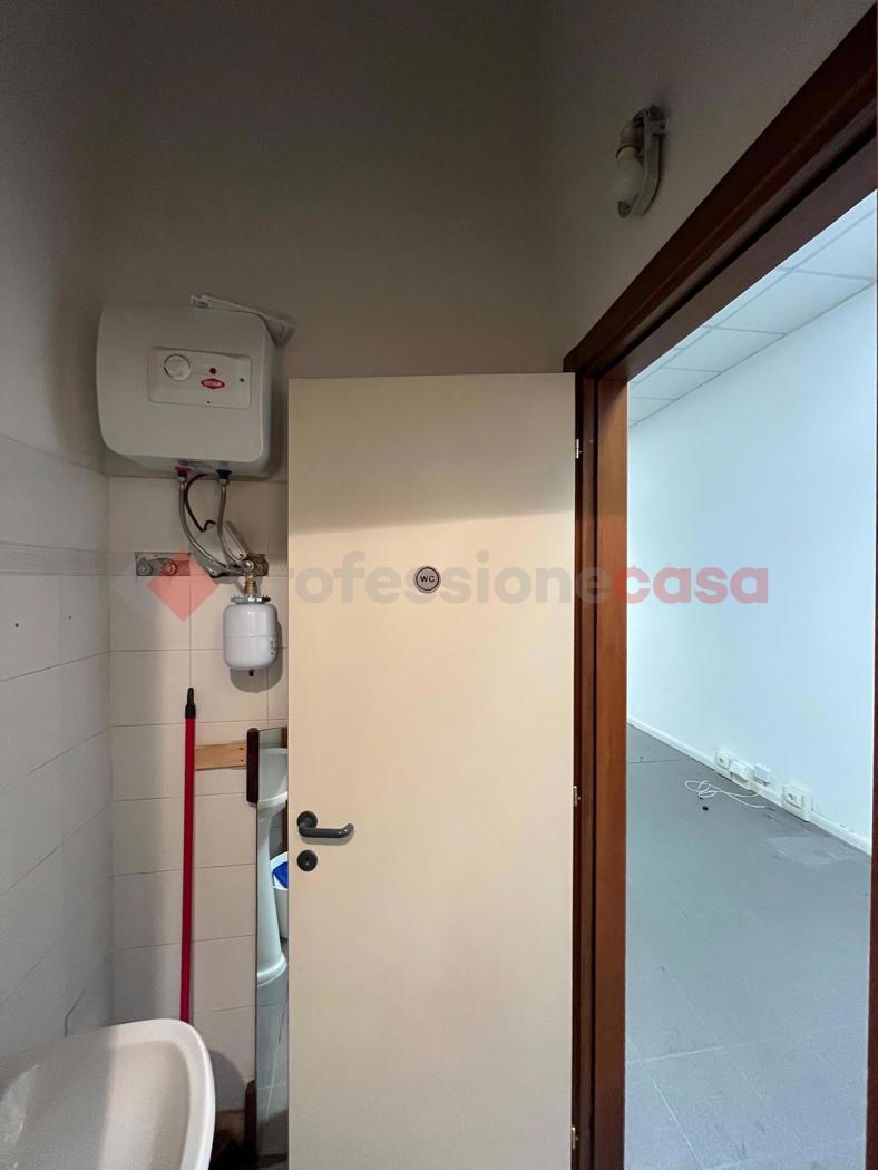 Negozio in affitto a Arezzo