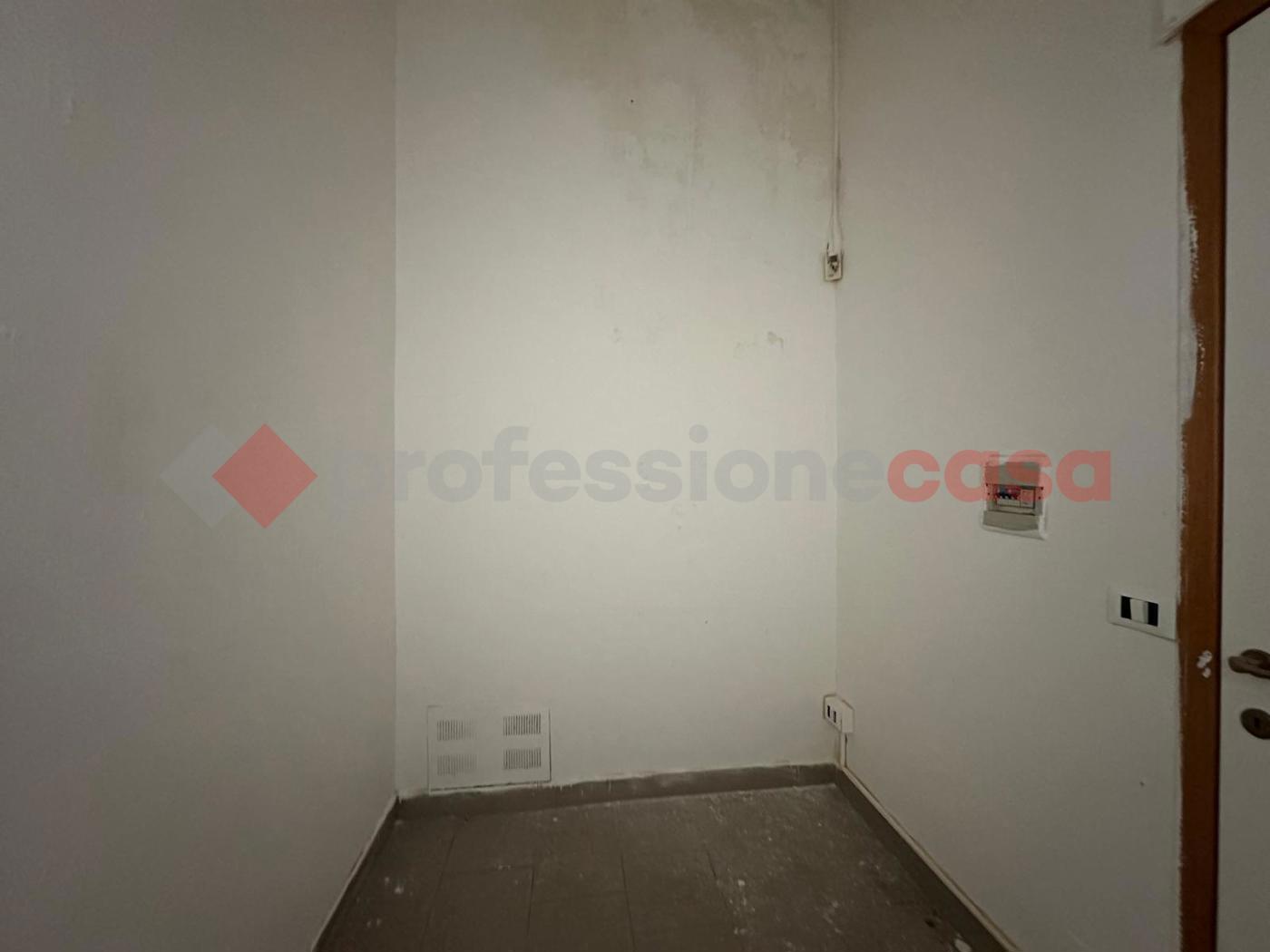 Negozio in affitto a Arezzo