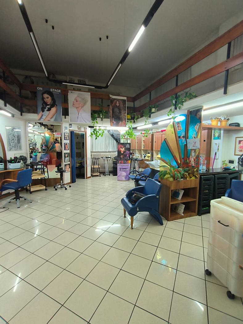 Negozio in vendita a Arezzo