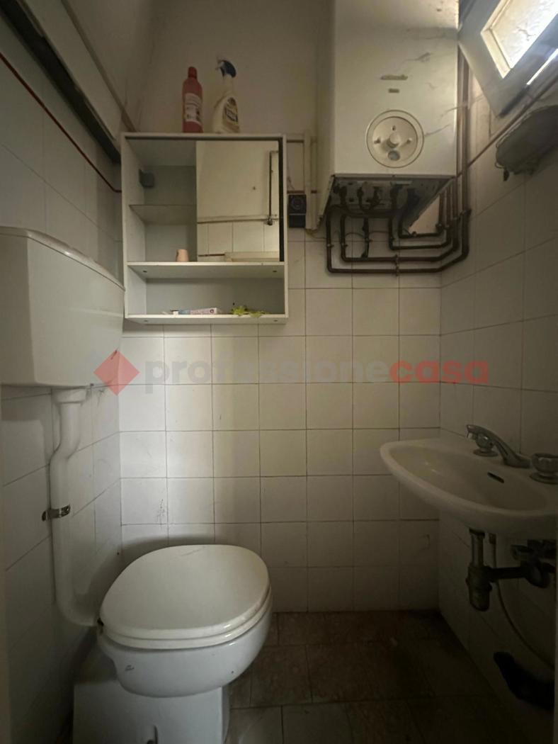 Negozio in affitto a Arezzo