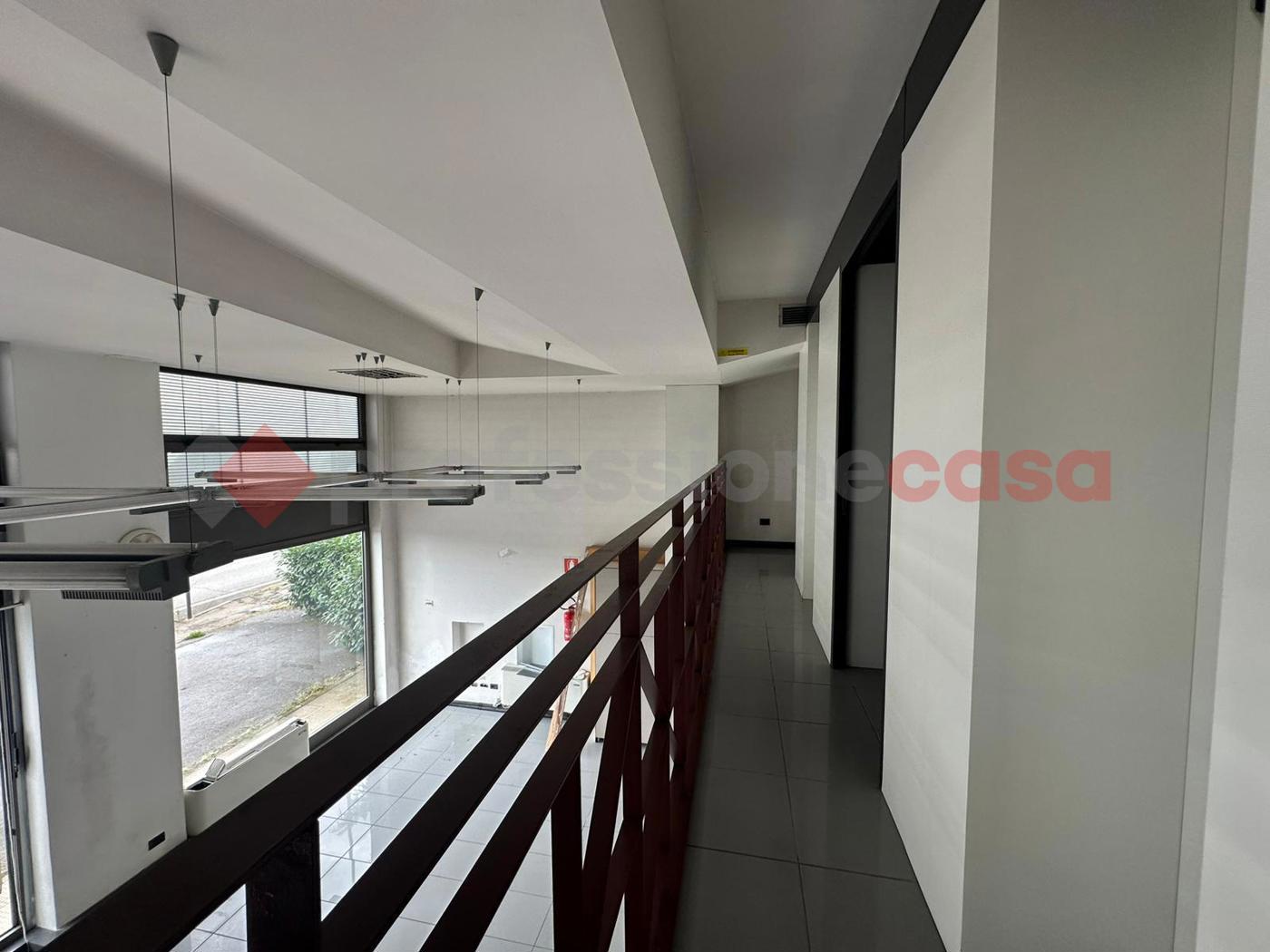 Negozio in affitto a Arezzo