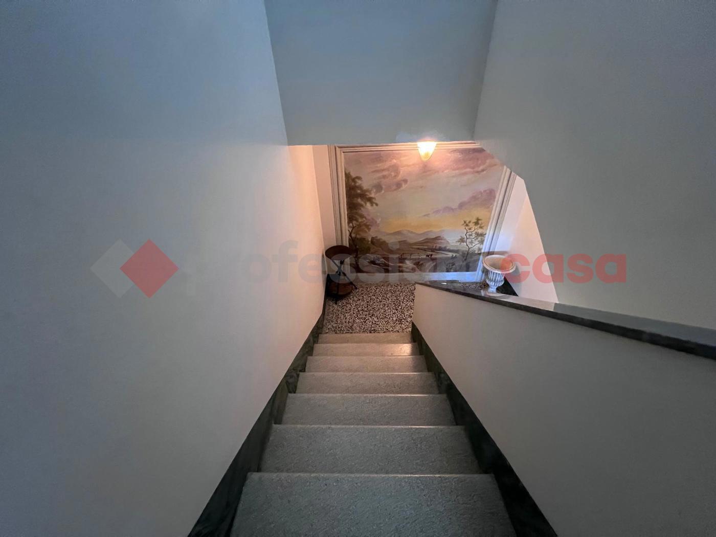 Casa indipendente arredata in affitto a Arezzo