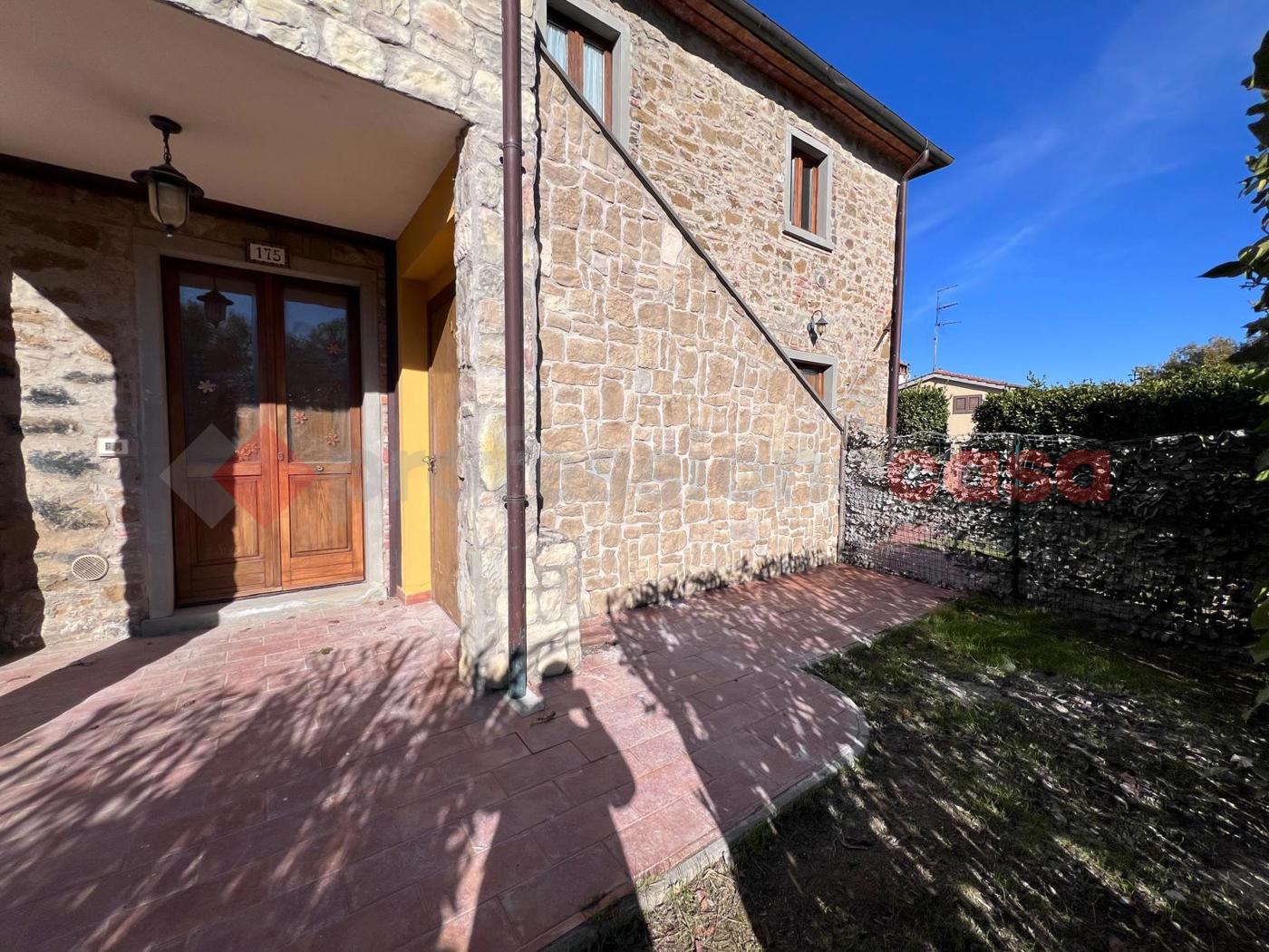 Trilocale con giardino a Civitella in Val di Chiana