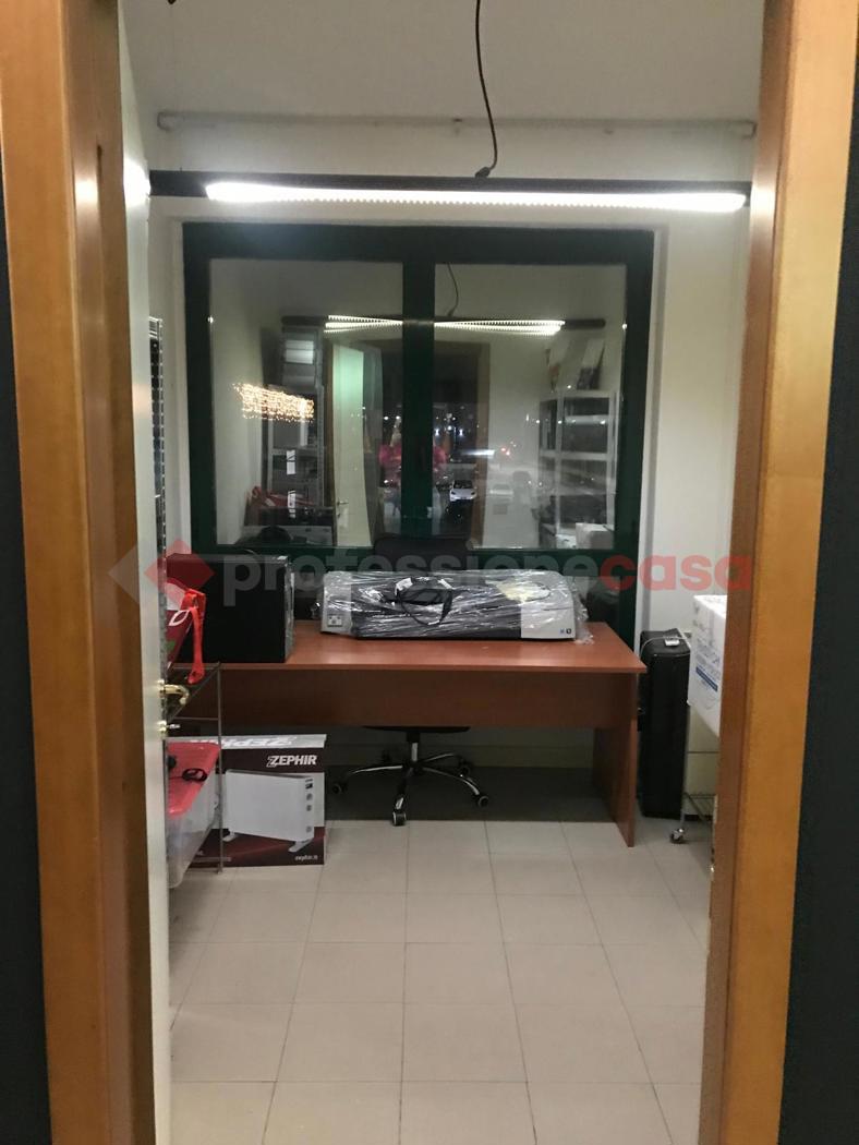 Ufficio con box a Arezzo
