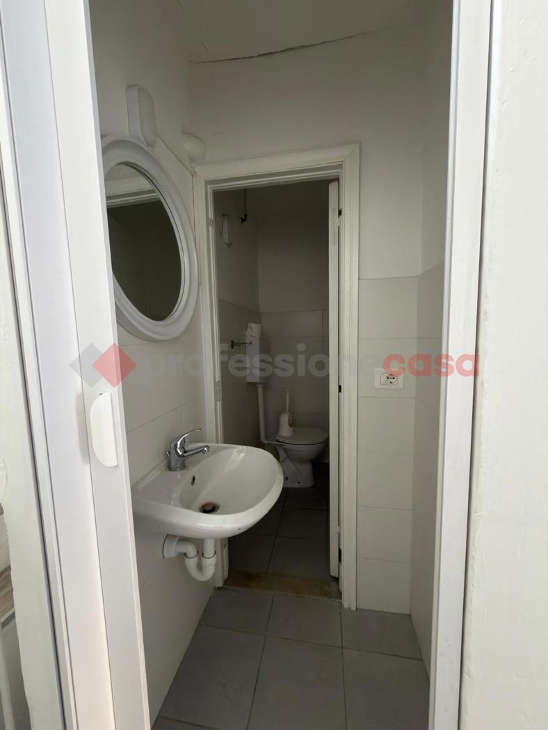 Negozio in affitto a Arezzo