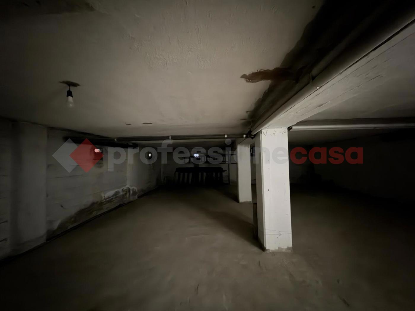 Negozio in affitto a Arezzo