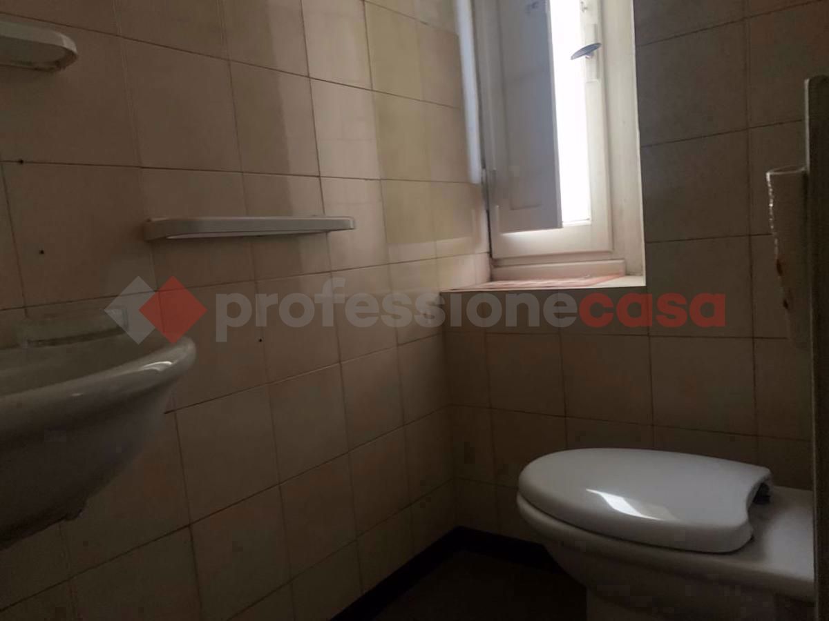 Negozio in affitto a Arezzo