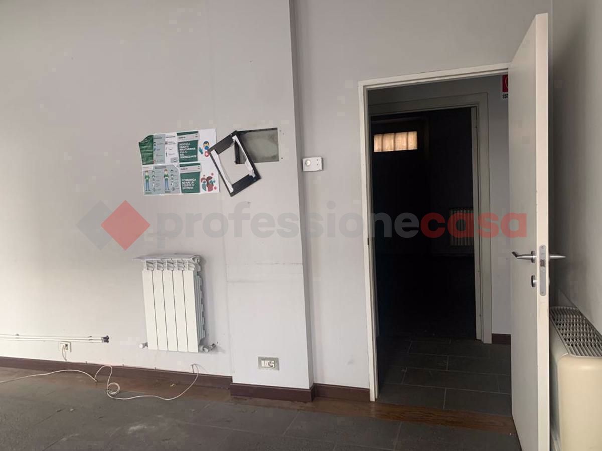 Negozio in affitto a Arezzo