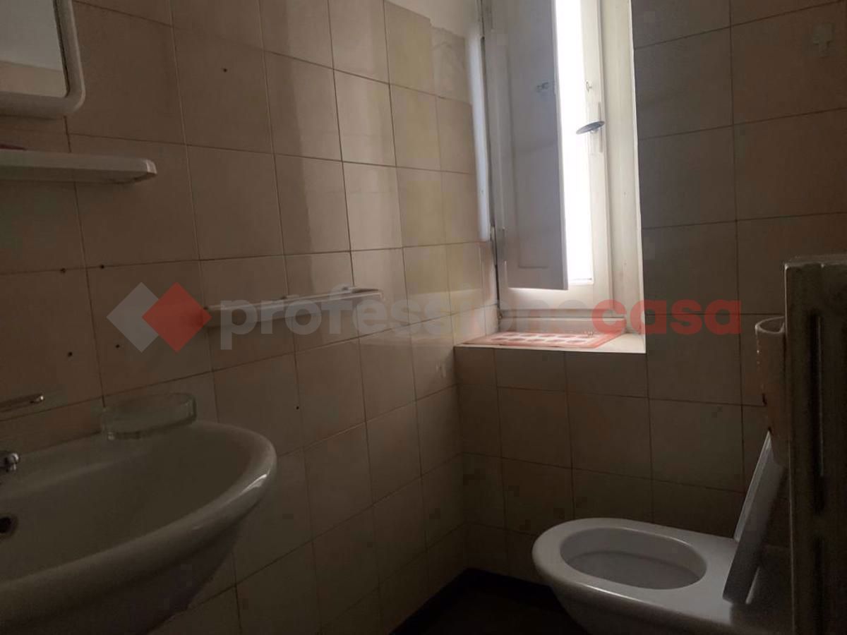 Negozio in affitto a Arezzo