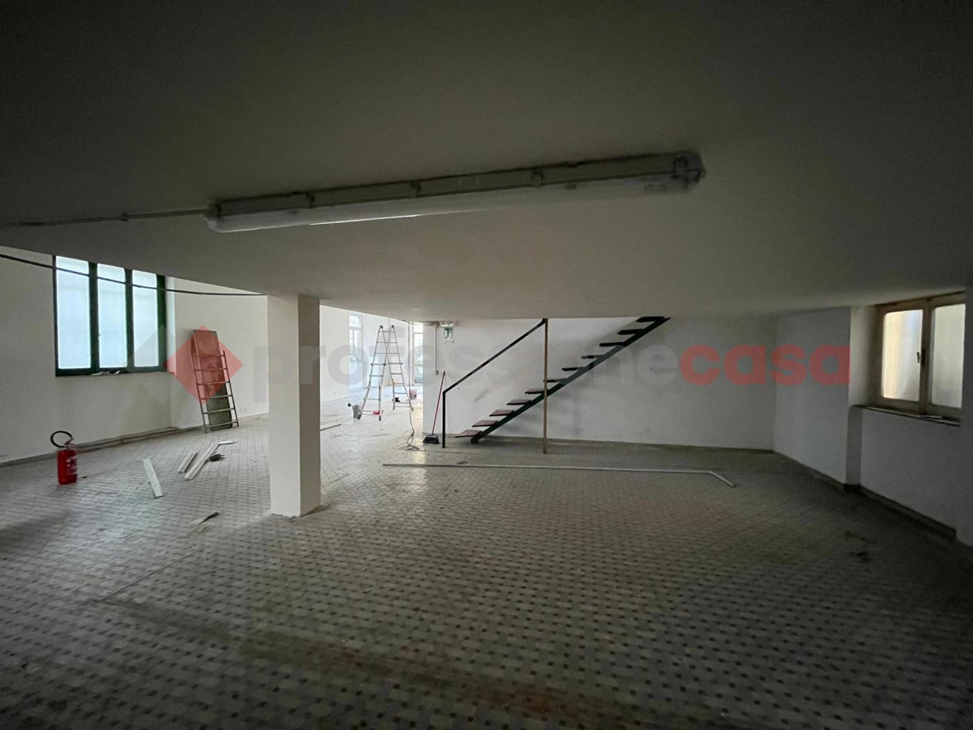 Negozio in vendita a Arezzo