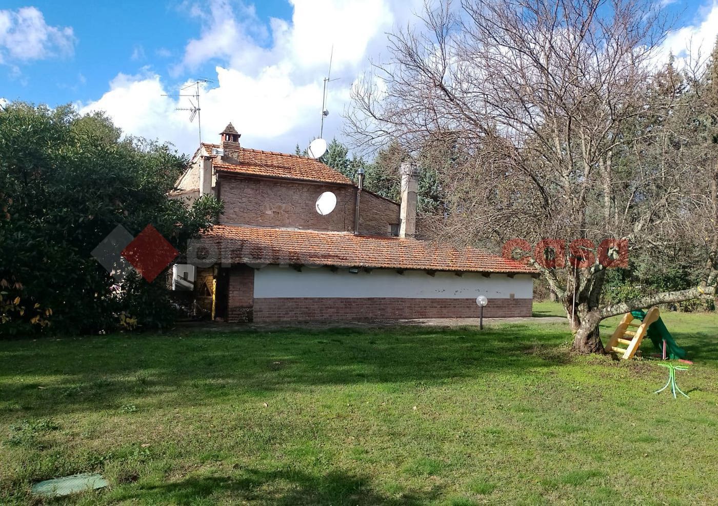 Casa indipendente in vendita a Arezzo