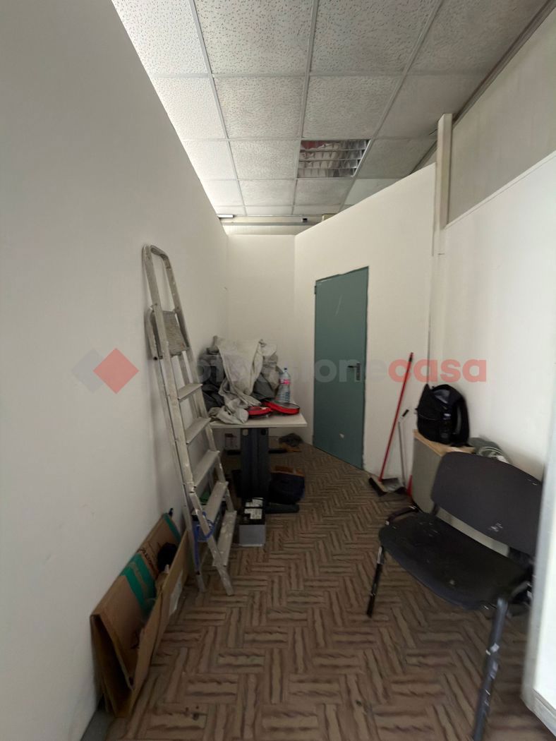 Negozio in affitto a Arezzo