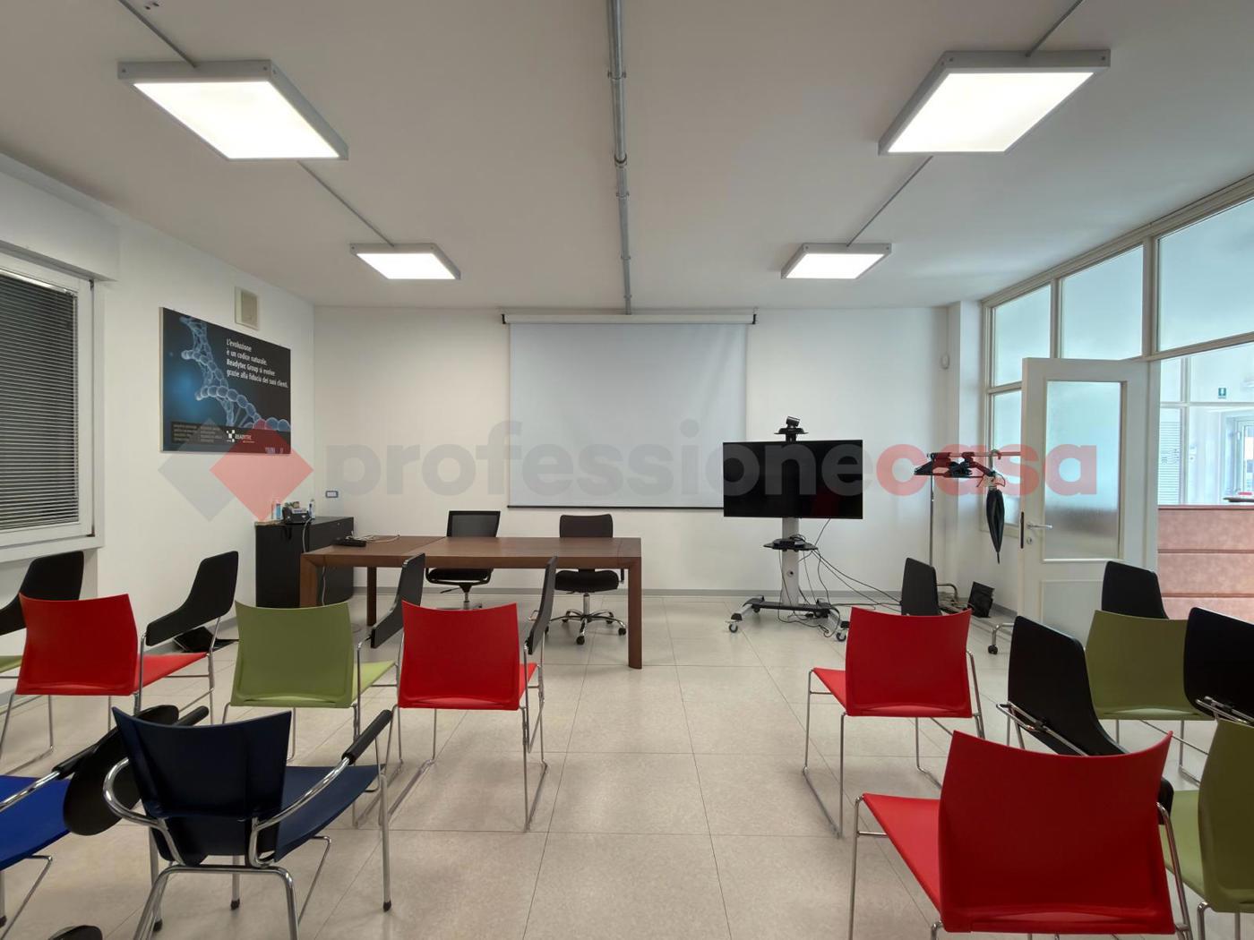 Ufficio nuovo a Arezzo