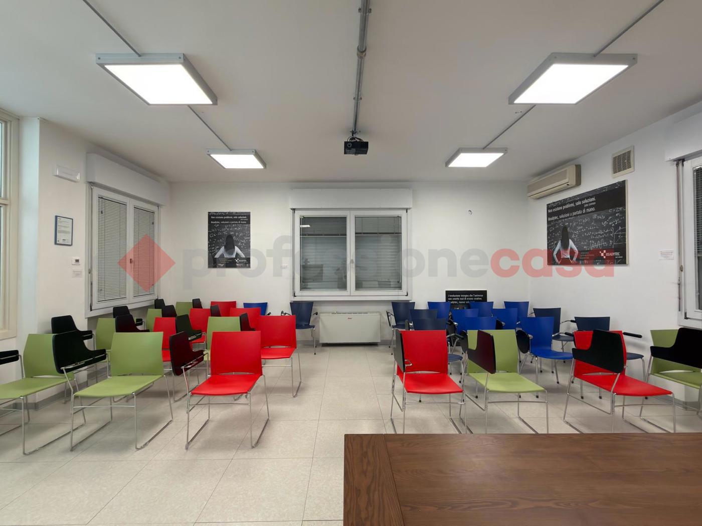 Ufficio nuovo a Arezzo