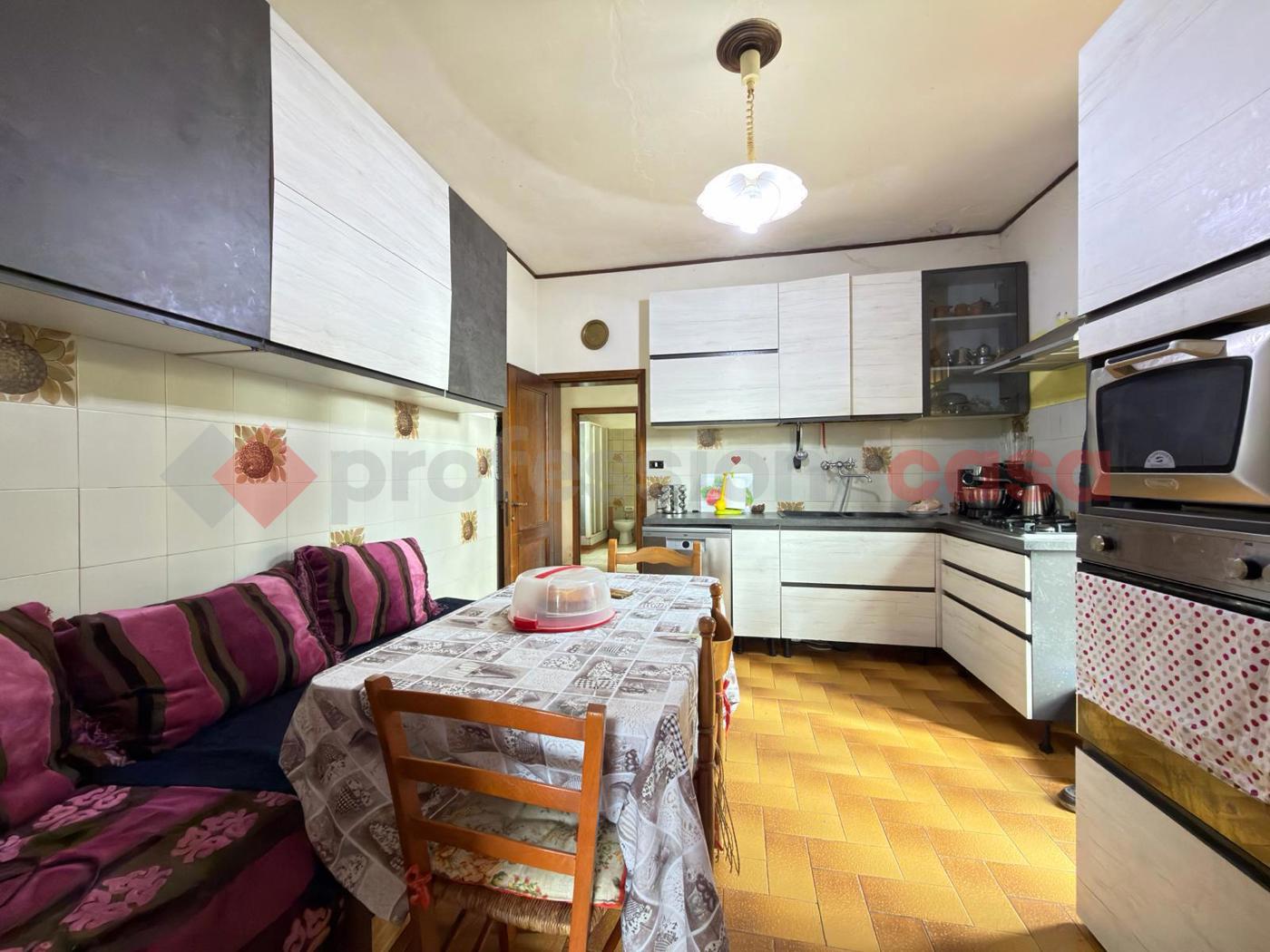 Quadrilocale in vendita a Arezzo