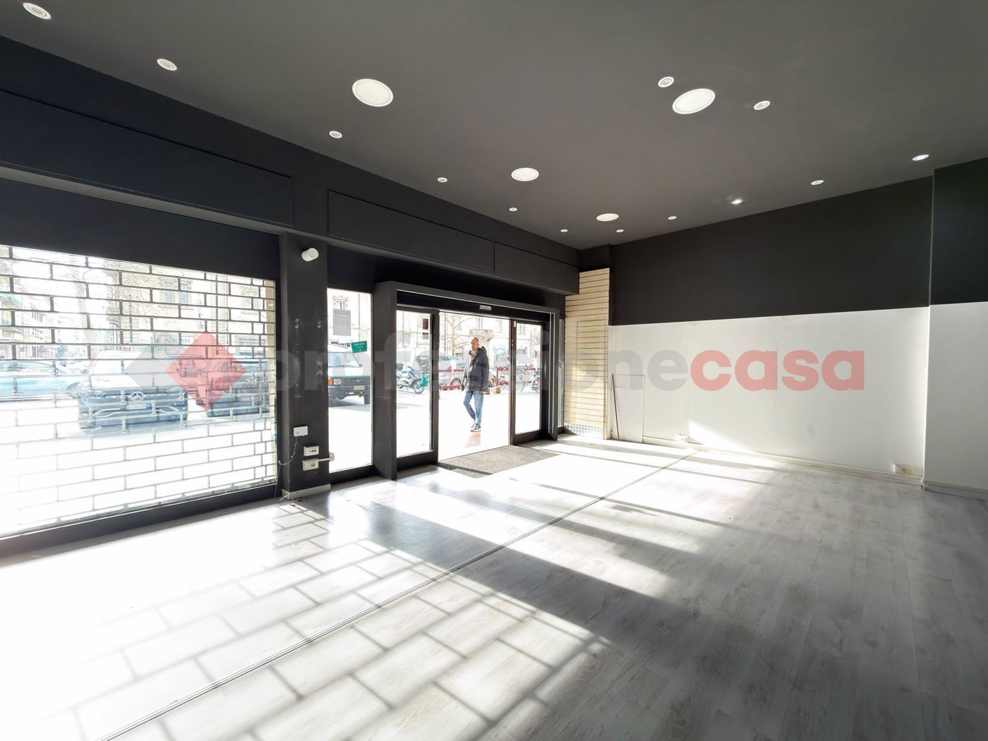 Negozio in affitto a Arezzo