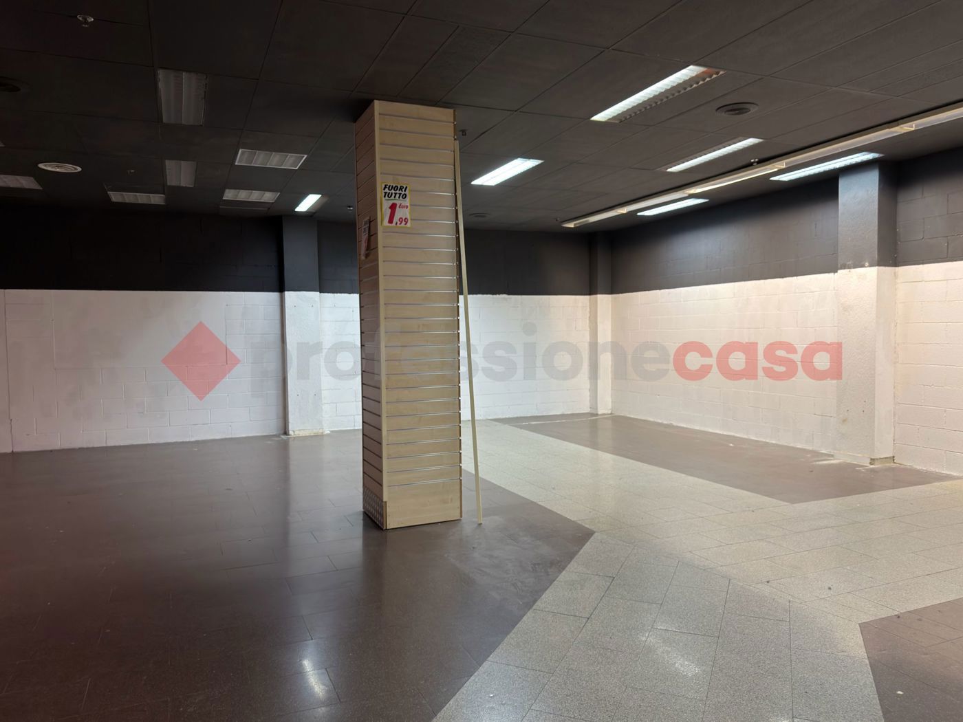 Negozio in affitto a Arezzo