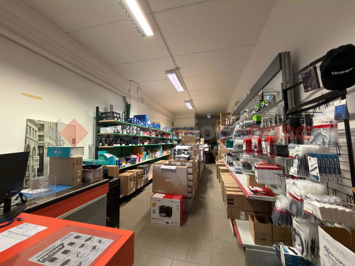 Negozio in affitto a Arezzo