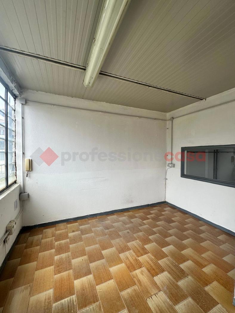 Negozio in affitto a Subbiano