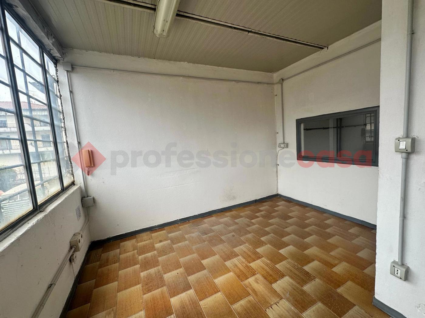 Negozio in affitto a Subbiano