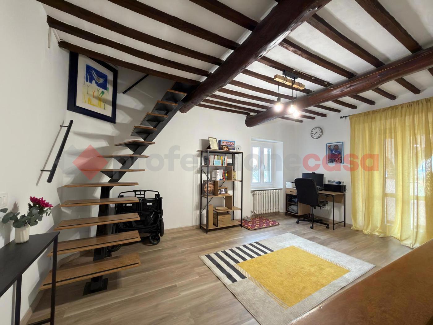 Casa indipendente a basso consumo a Civitella in Val di Chiana