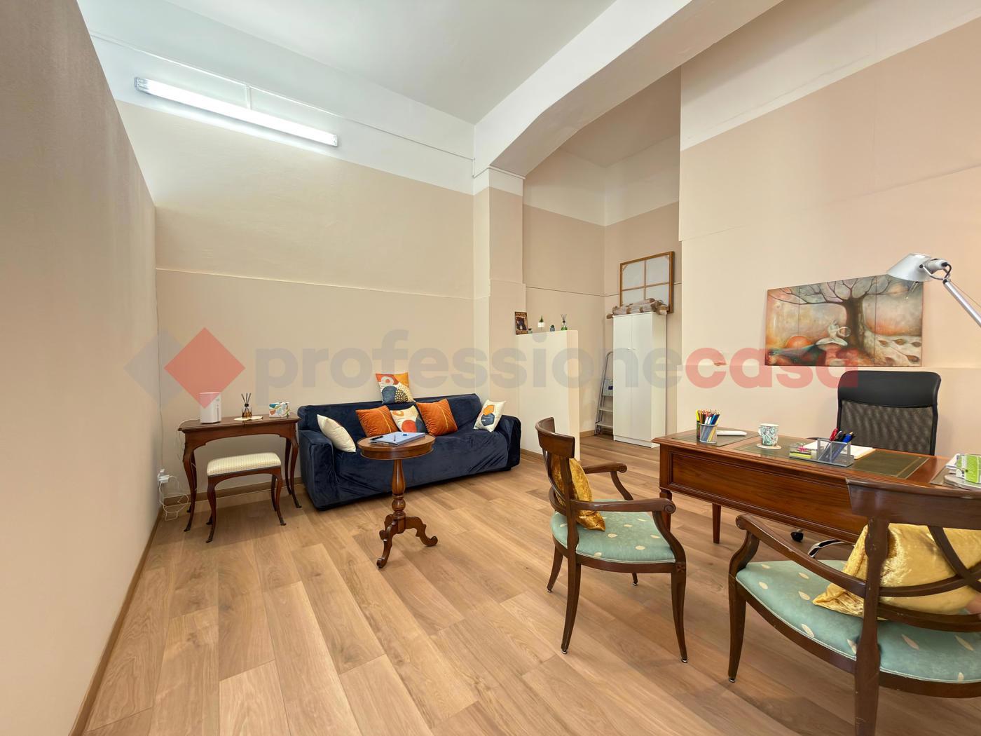 Negozio in vendita a Arezzo