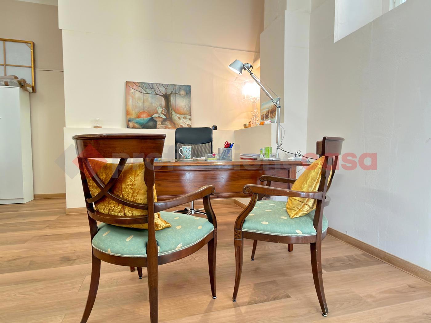 Negozio in vendita a Arezzo