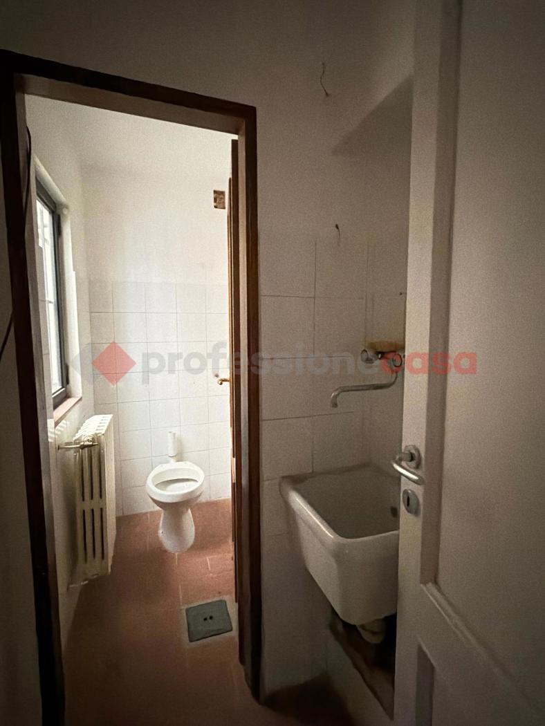 Negozio in vendita a Arezzo