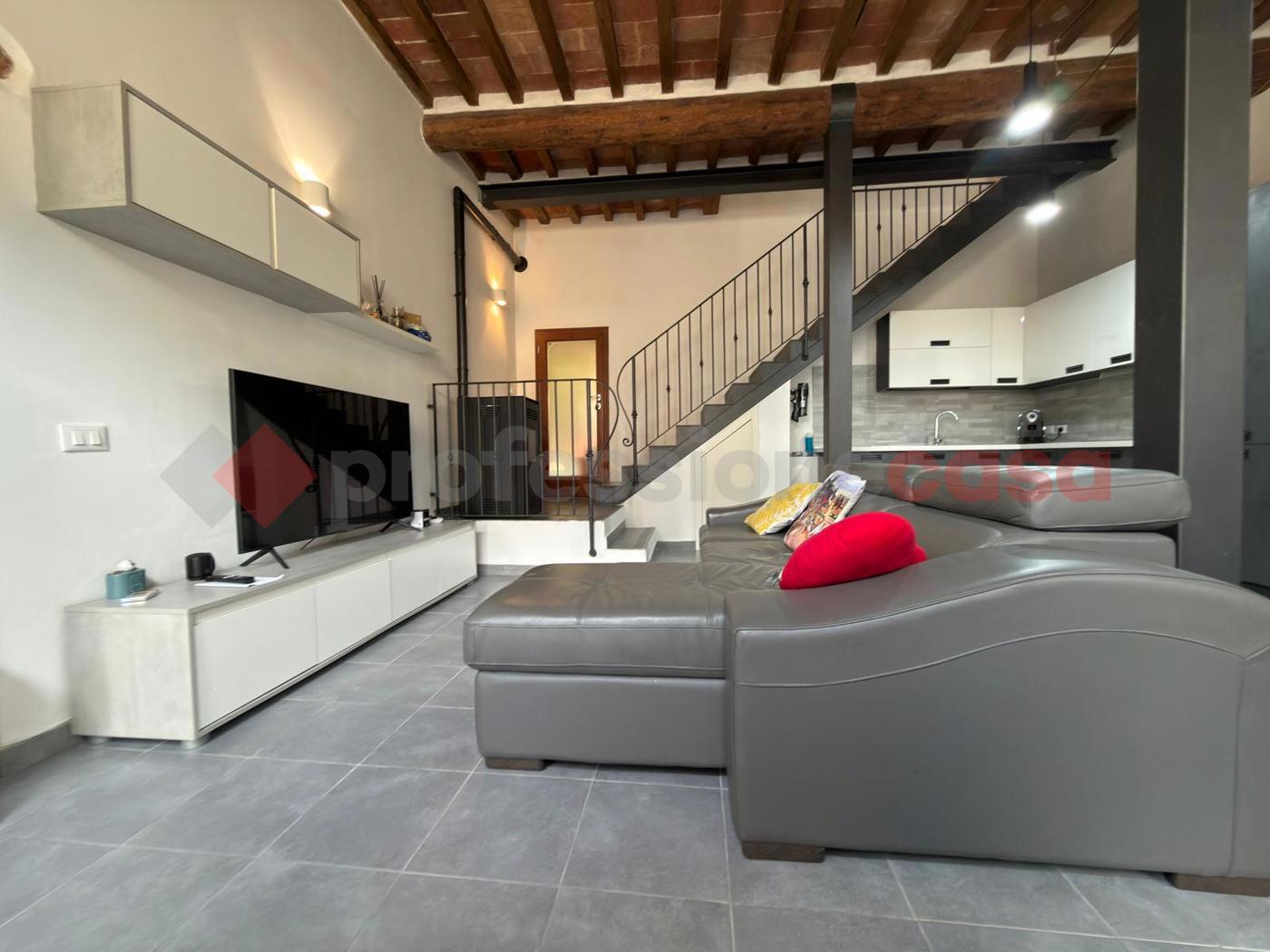 Casa indipendente in vendita a Subbiano