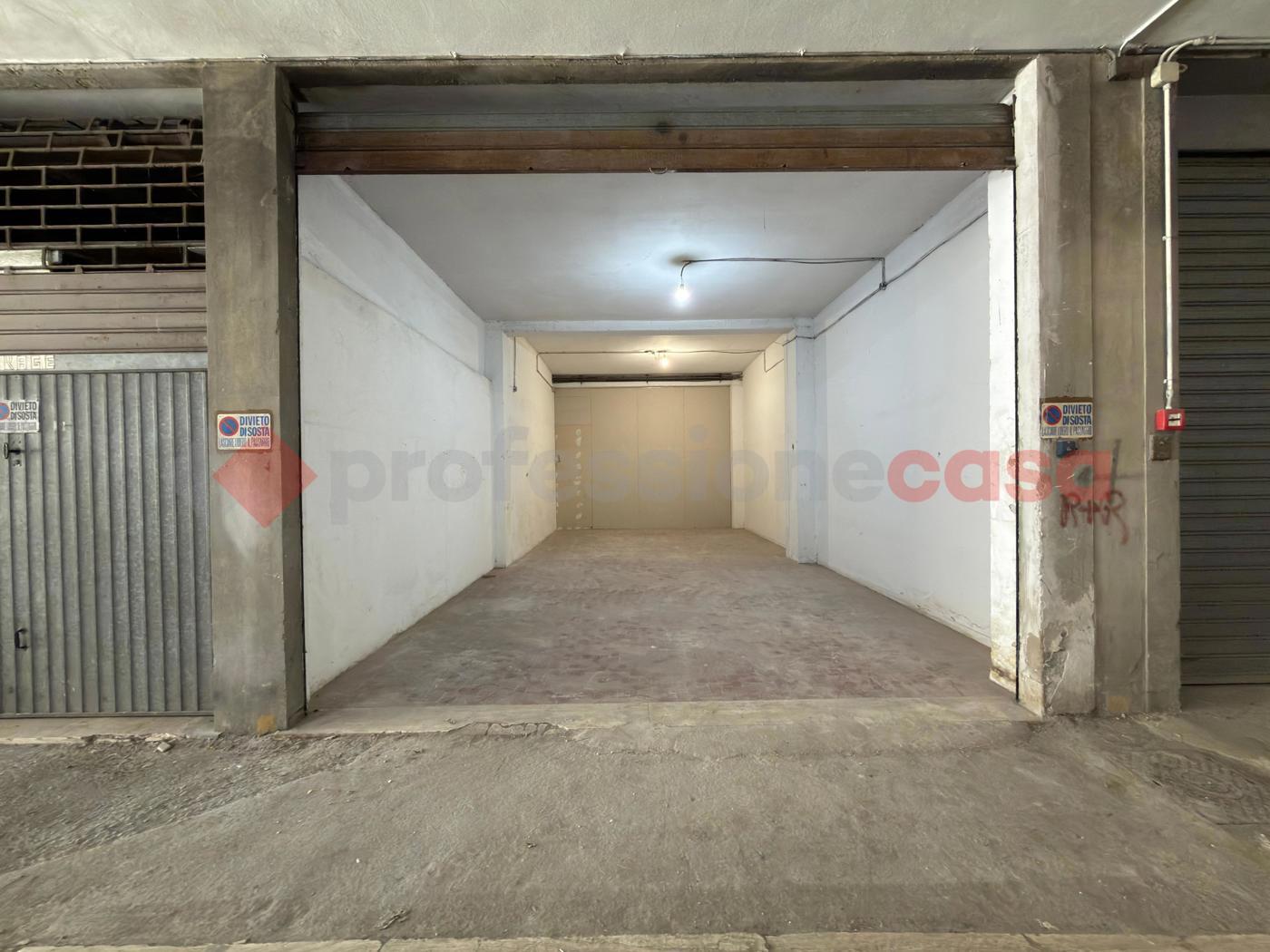 Box/Garage 50mq in affitto a Arezzo