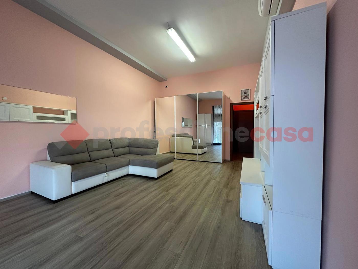 Negozio in affitto a Arezzo