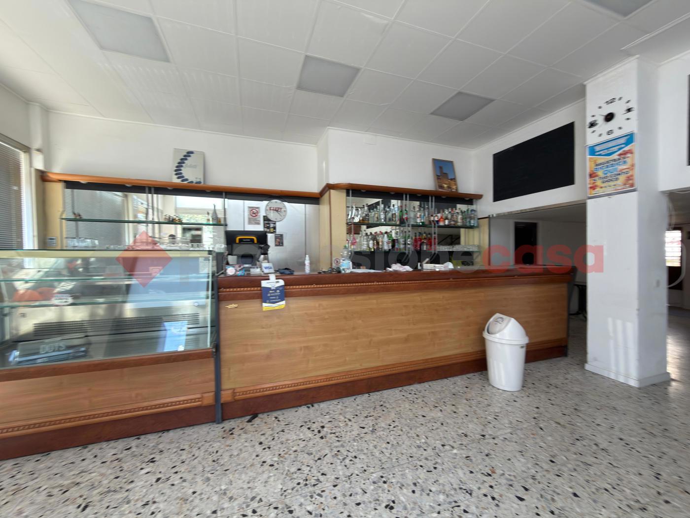 Negozio in vendita a Arezzo