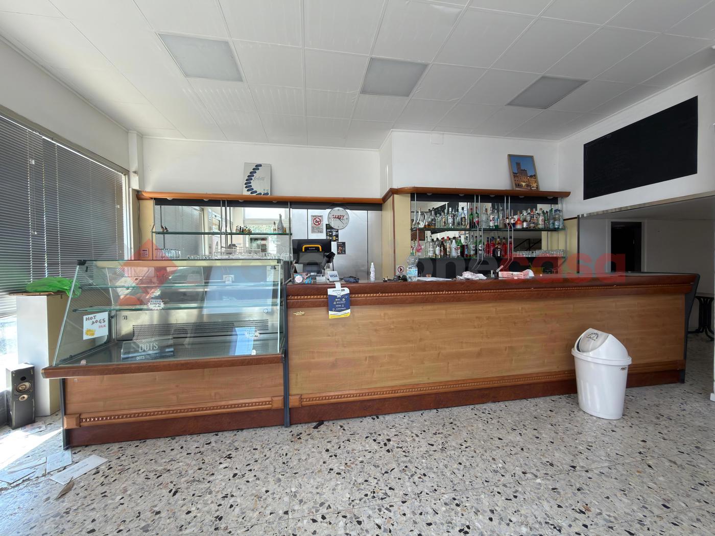 Negozio in vendita a Arezzo