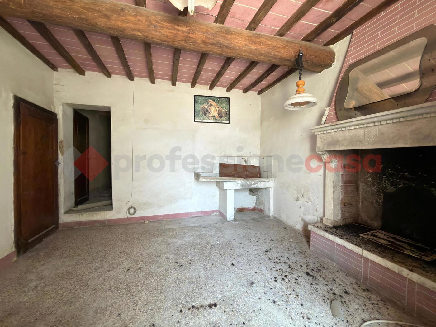 Appartamento da ristrutturare a Arezzo