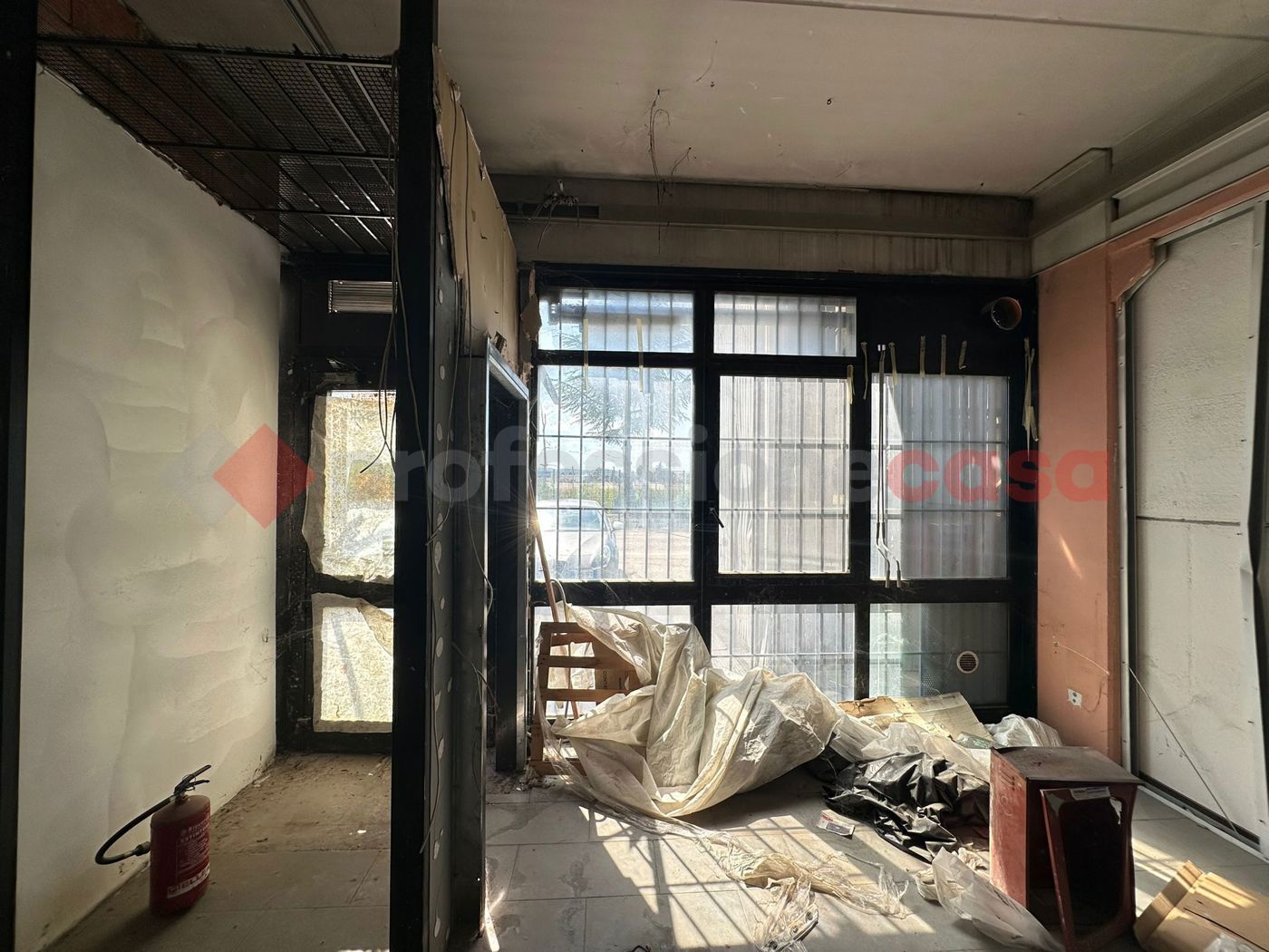 Magazzino in vendita a Arezzo