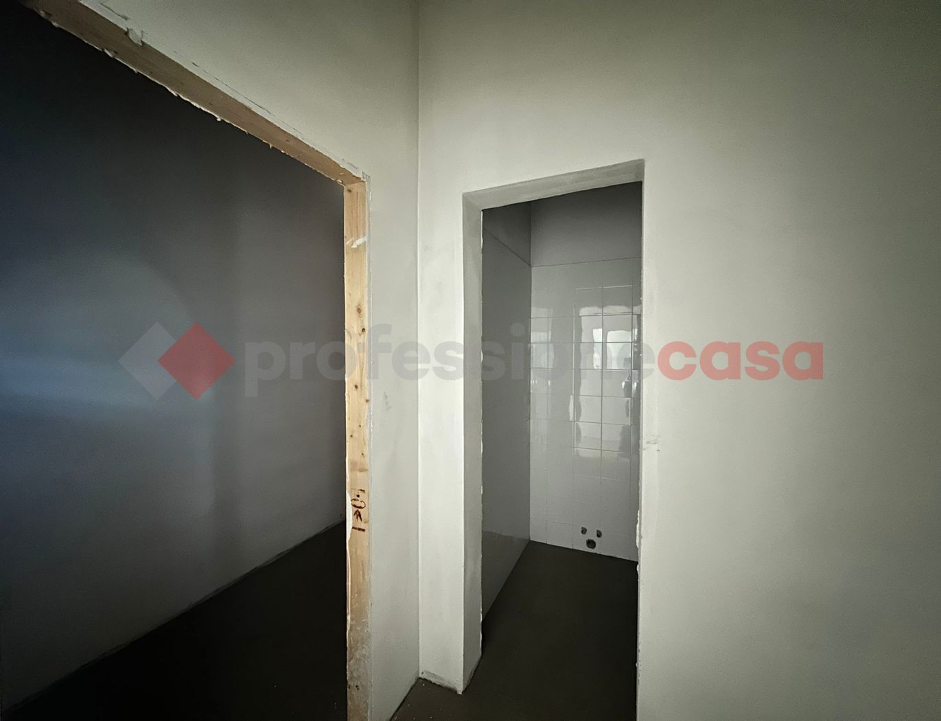 Magazzino in vendita a Arezzo