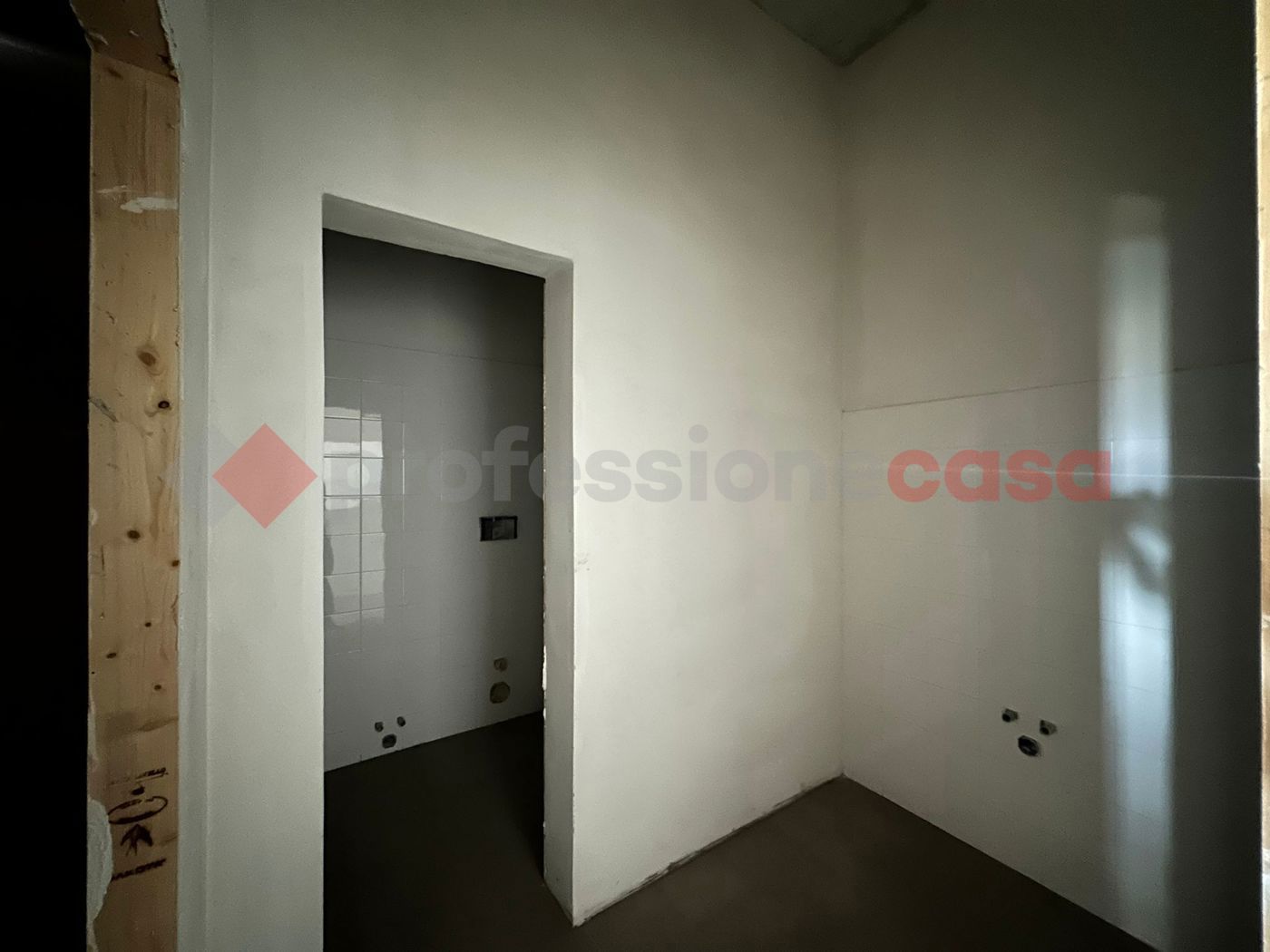 Magazzino in vendita a Arezzo
